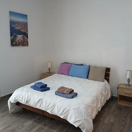 Spacious 3 Bedroom Near The Sea Daire St. Paul's Bay