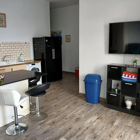 Spacious 3 Bedroom Near The Sea 圣保罗湾城