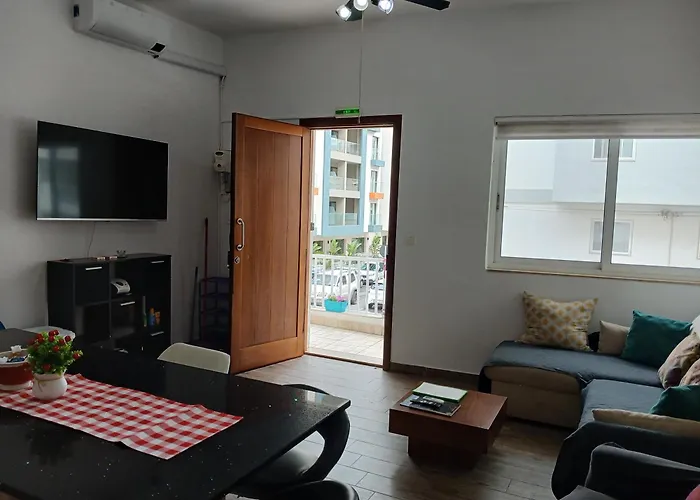 Spacious 3 Bedroom Near The Sea * San Pawl il-Baħar