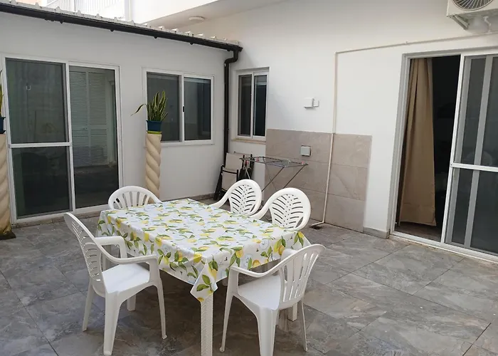 Spacious 3 Bedroom Near The Sea * St. Paul's Bay